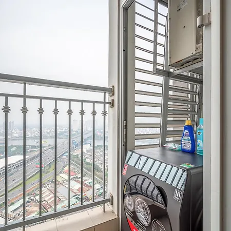 Apartment In Landmark-Vinhome Central Park By Yen Ho Chi Minh City Exterior photo