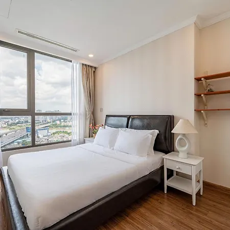 Apartment In Landmark-Vinhome Central Park By Yen Ho Chi Minh City Exterior photo