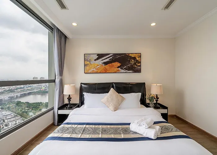 Apartment In Landmark-Vinhome Central Park By Yen